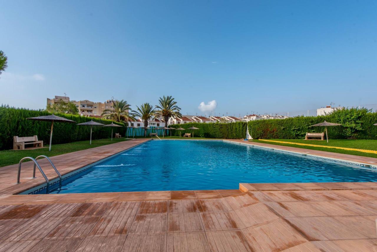 Marina Apartament Torrevieja Dış mekan fotoğraf